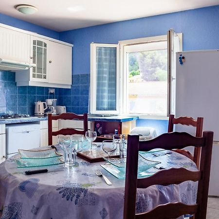 Appartement Avec Piscine Et Cuisine Roquefort-la-Bédoule Eksteriør bilde