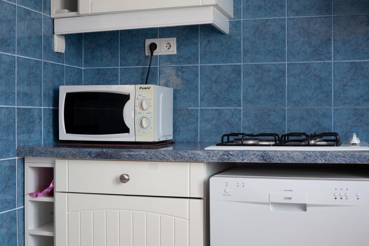 Appartement Avec Piscine Et Cuisine Roquefort-la-Bédoule Eksteriør bilde