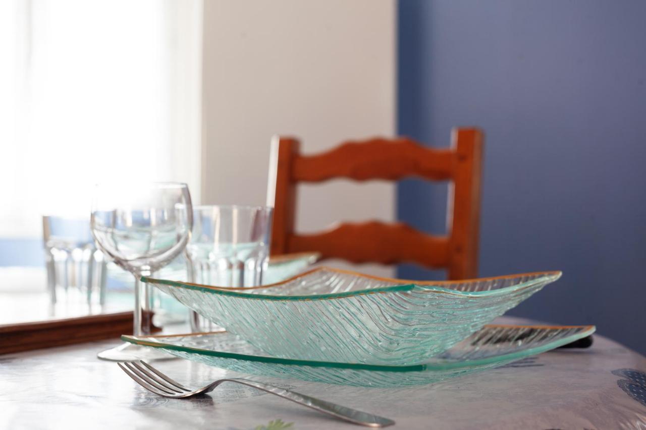 Appartement Avec Piscine Et Cuisine Roquefort-la-Bédoule Eksteriør bilde