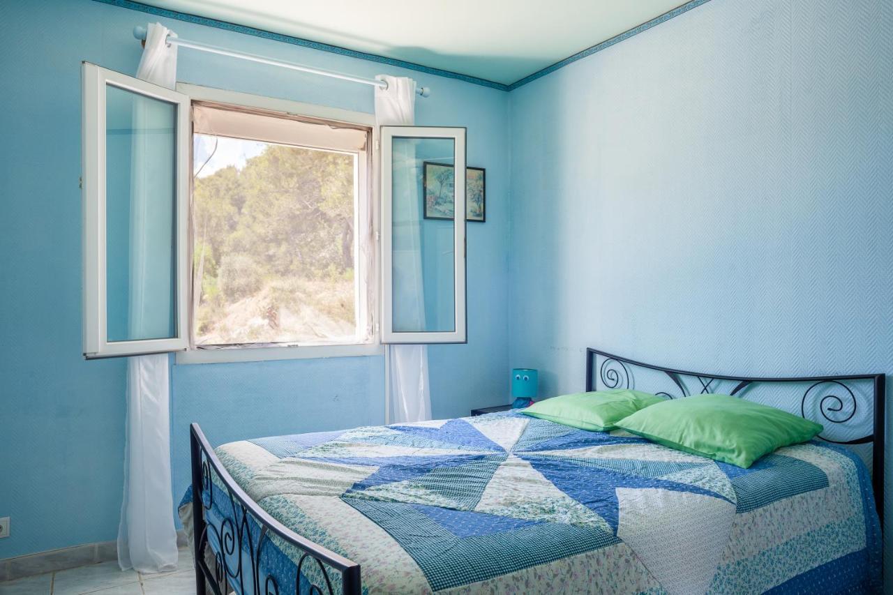 Appartement Avec Piscine Et Cuisine Roquefort-la-Bédoule Eksteriør bilde